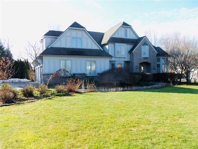 8 Roxbury Ln, Pittsford, NY, 14534
