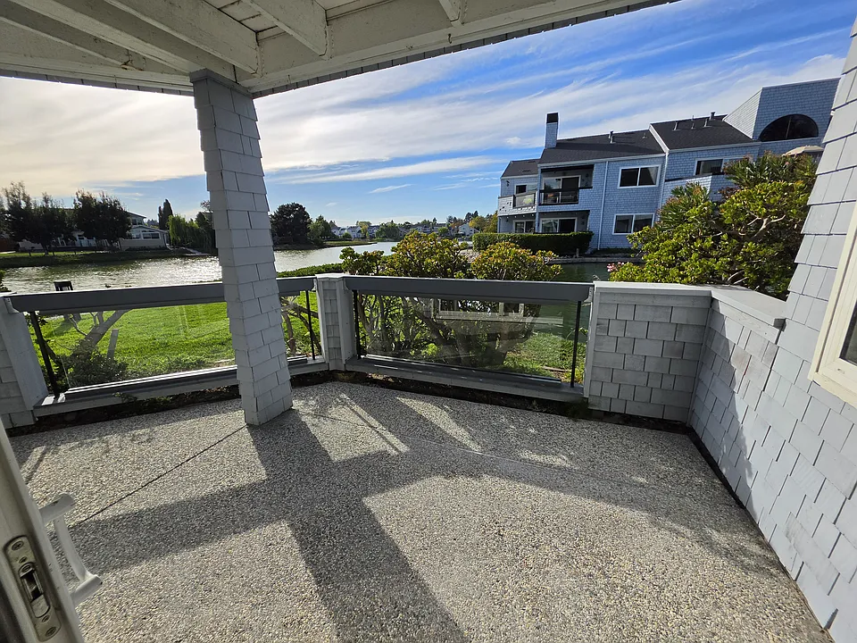 58 Eddystone Ct