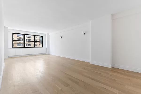 1st image of 201 E 28th St #6P