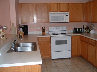 803 Silverstone Dr, Carpentersville, IL 60110