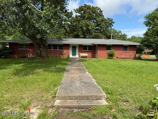 204 Church St — Photo 1