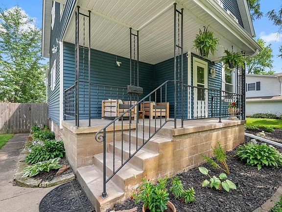 3rd image of 2739 Belle Ave