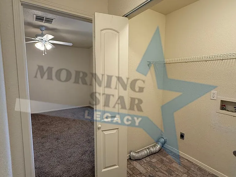 Spacious 2 bedroom floor plans! — Photo 15