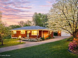 8813 Maple Rd, Louisville, KY 40229