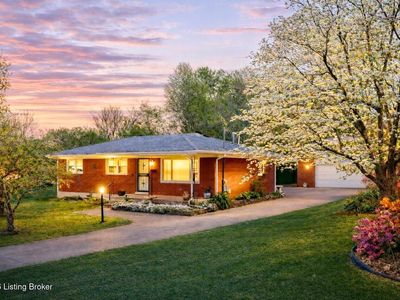 8813 Maple Rd, Louisville, KY, 40229