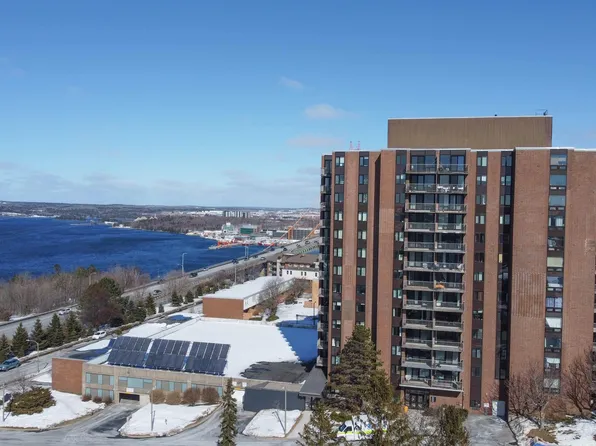 5572 N Ridge Rd #710, Halifax, NS B3K 5S2