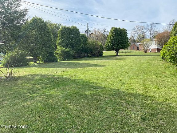 3rd image of 230 Adair Dr