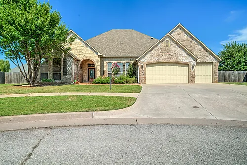 17108 Prestwick Cir Photo 1