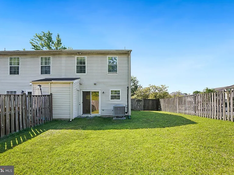 2 Chelmsford Ct — Photo 30