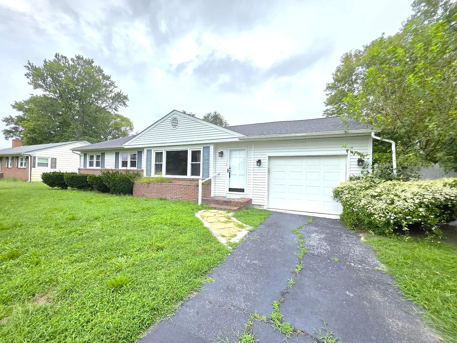 1209 Belmont Avenue - 1 — Photo 3