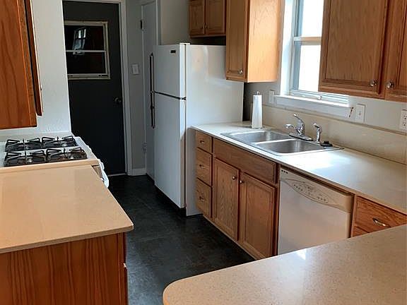 2nd image of 4013 Fernwood Dr