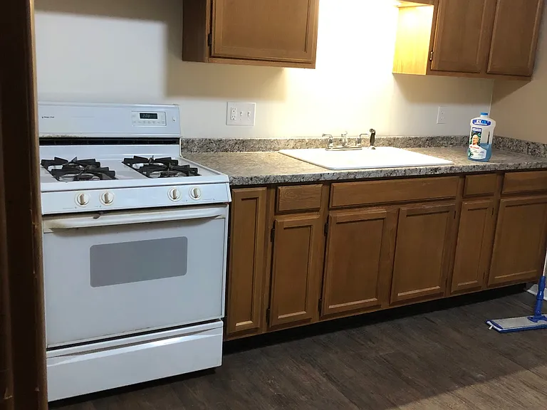 62 W Main St — Photo 6