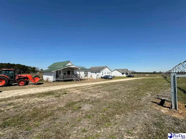 1030 Soybean Ln, Hartsville, SC 29550