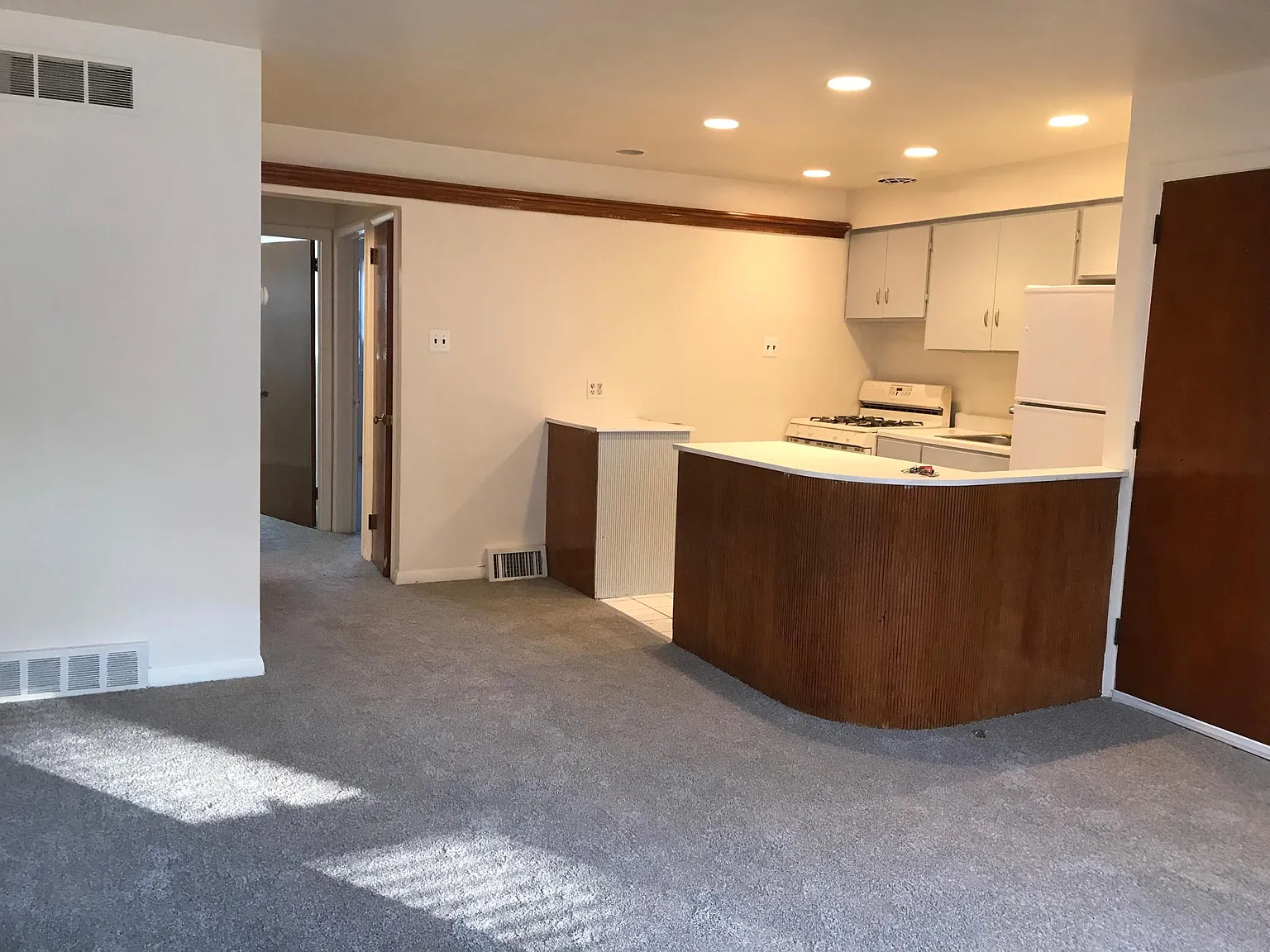 2 bed, $1,295 — Photo 4
