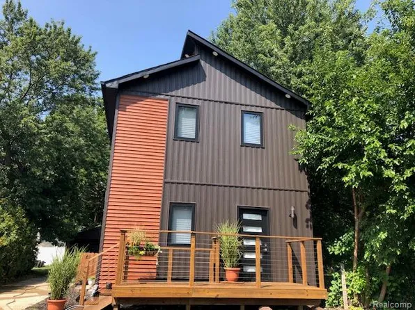 1845 Pilgrim St, Ferndale, MI 48220