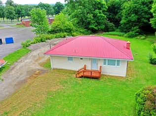 623 Bedford Rd SE, Masury, OH 44403