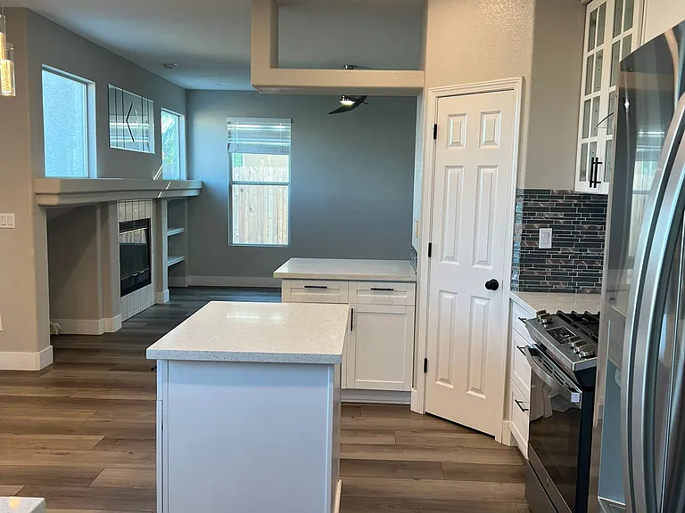 517 Fifteen Mile Dr — Photo 10