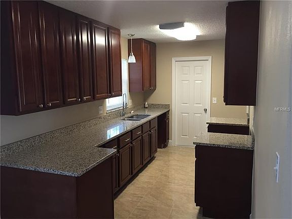5th image of 6431 Lauren Ct