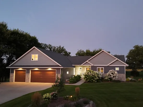 1412 Fairacre Ln SW, Willmar, MN 56201