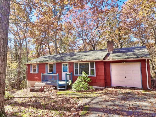 4 Oakwood Drive, Harwinton, CT 06791