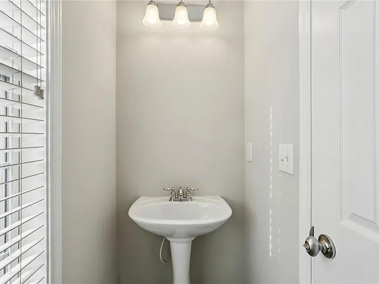 642 Bernay Way — Photo 9