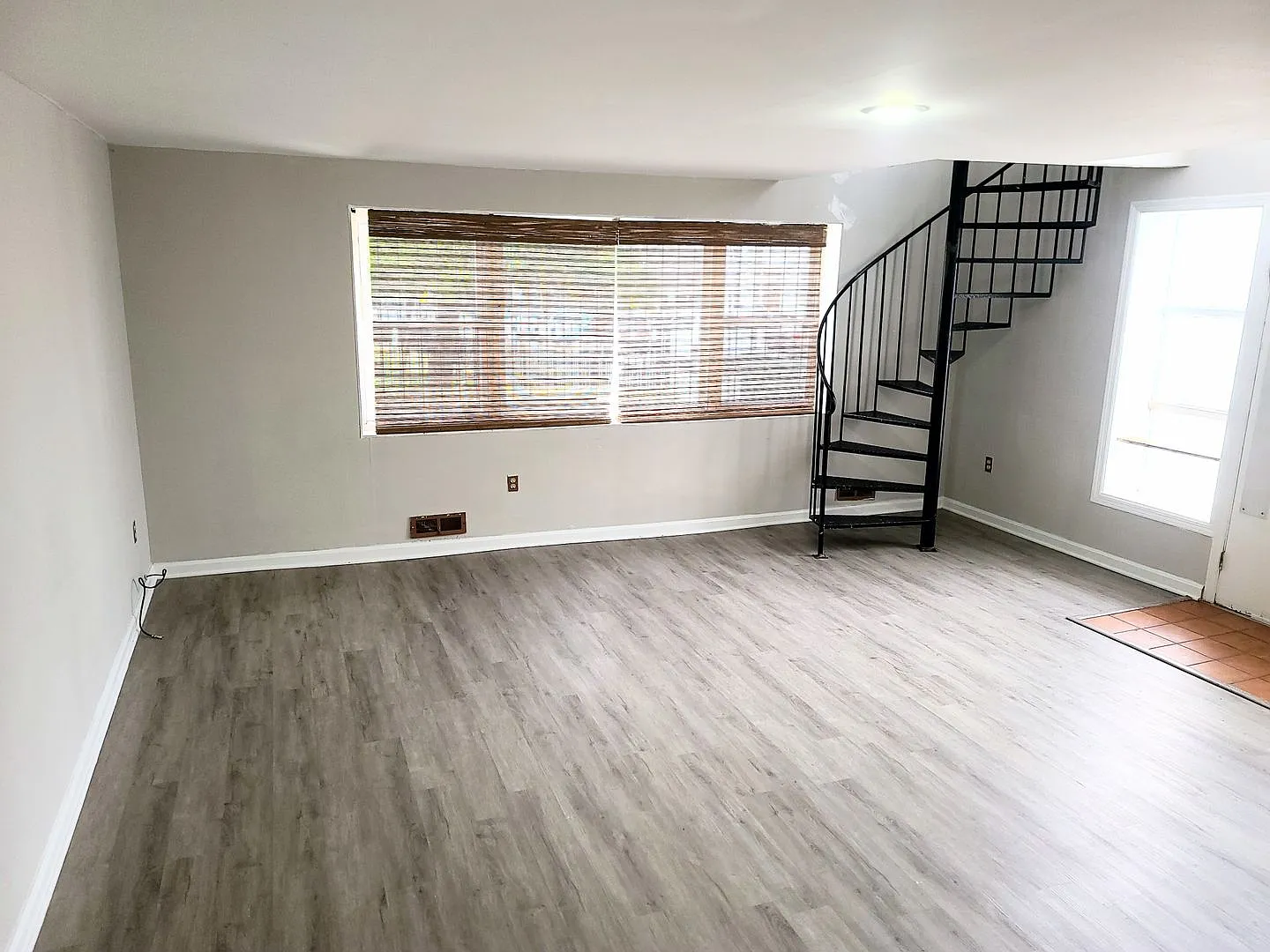 2844 St. Paul St. — Photo 2