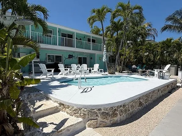 330-340 4th St, Key Colony Beach, FL 33051