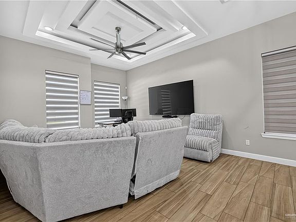 4th image of 5512 Cornell Ave