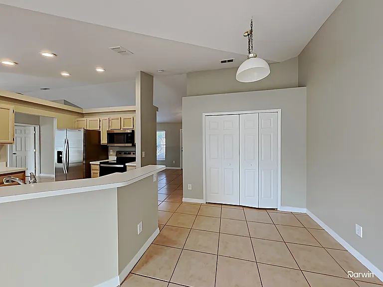 5637 Loma Vista Ct — Photo 5