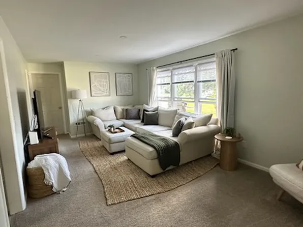 9 E Jefferson Ave, Myerstown, PA 17067