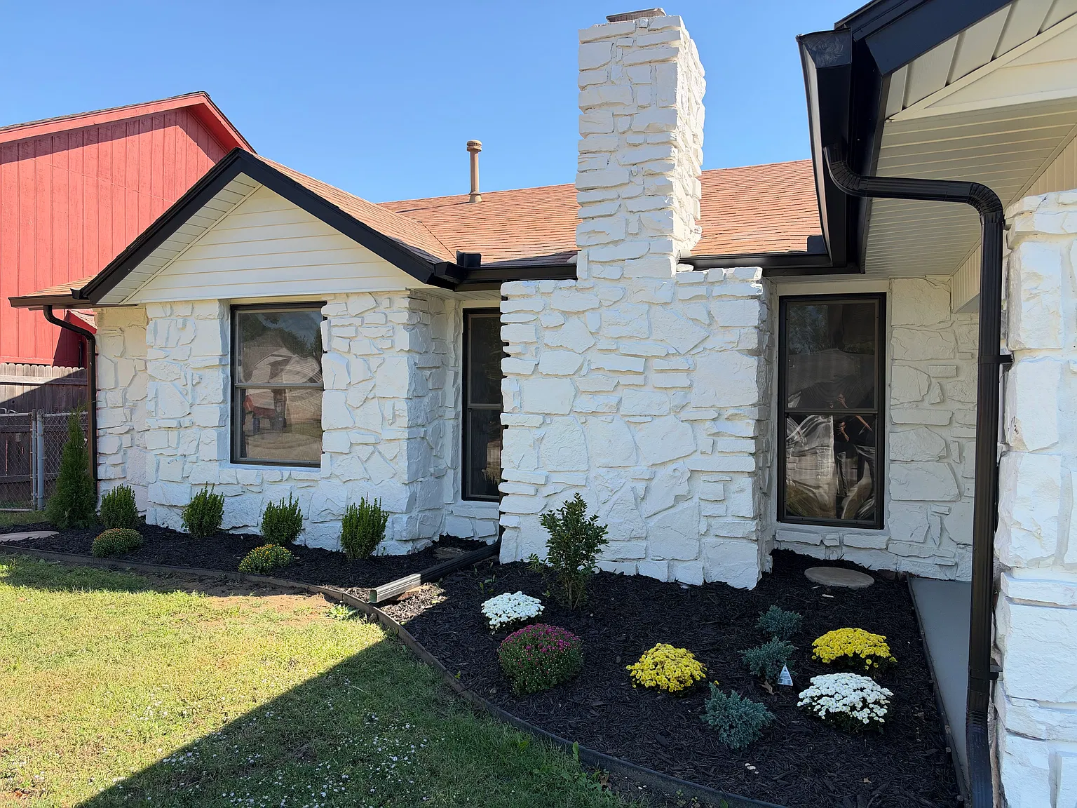 3 bed, 1420 sqft, $1,800 — Photo 1