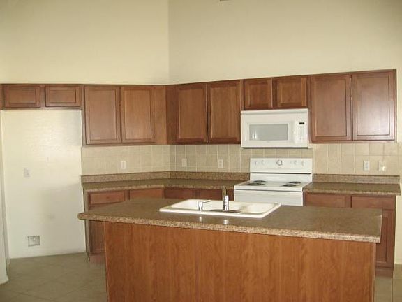 3rd image of 25158 S 194TH Street