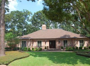 10202 Briar Dr, Houston, TX 77042