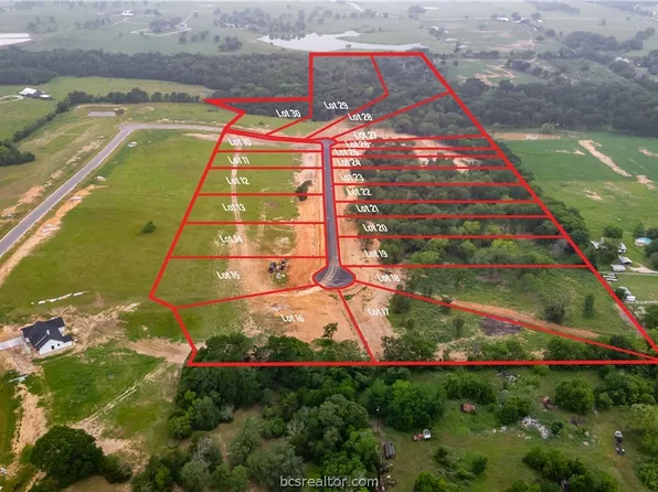 139 Pueblo Dr, Caldwell, TX 77836