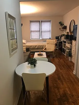 Rented by Eric Goodman Realty Corp | media 5