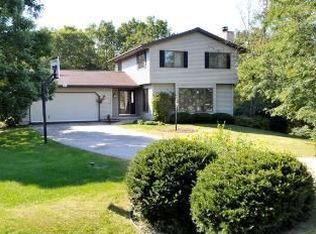 7321 Fountain Cir, Middleton, WI 53562