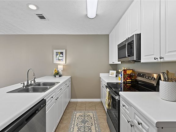 4th image of 2428 E University Dr APT 403