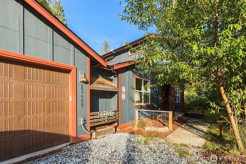 4th image of 23408 253rd Avenue SE