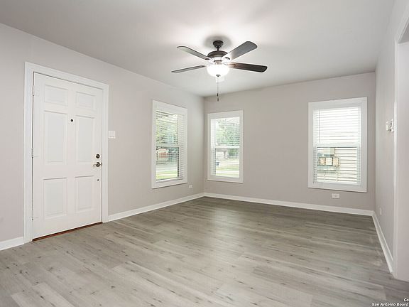 4th image of 551 E Mayfield
