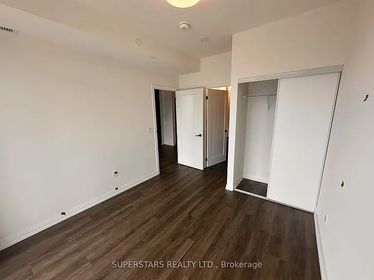 280 Dundas St W #1907 — Photo 9