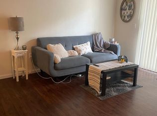 3705 SW 27th St APT 513, Gainesville, FL 32608