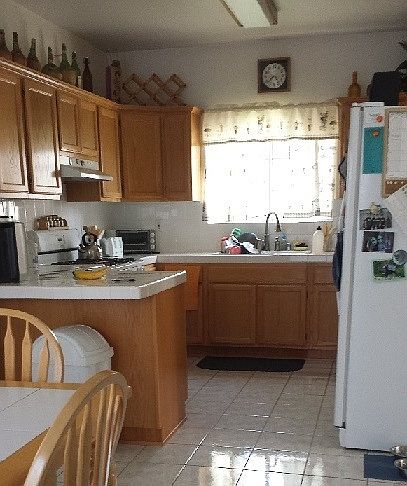2nd image of 9708 1/2 Cedar St
