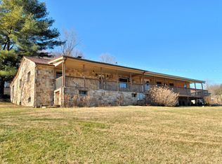 116 Blackhaw Ln, Pembroke, VA 24136