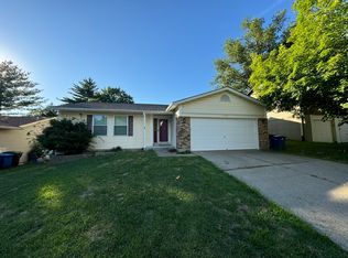 1525 Dartmouth Dr, Saint Charles, MO