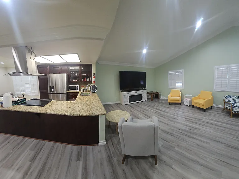 1095 Stillwell Ave #1095 — Photo 17