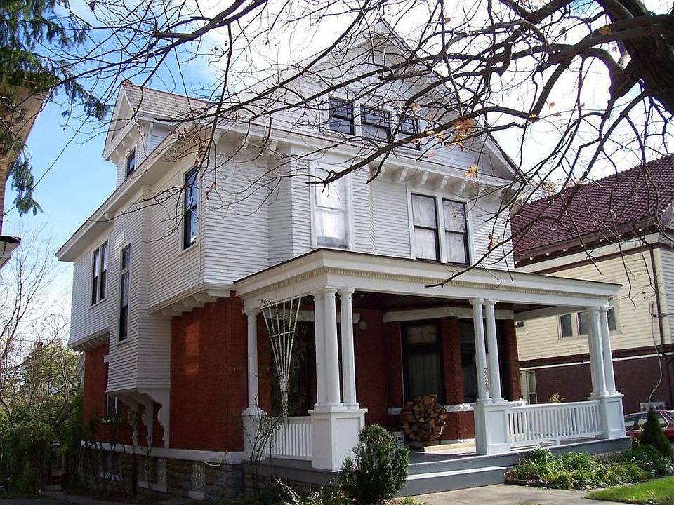2nd image of 2220 Highland Ave