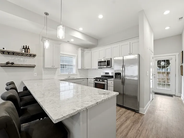 32 Horton Pl — Photo 6
