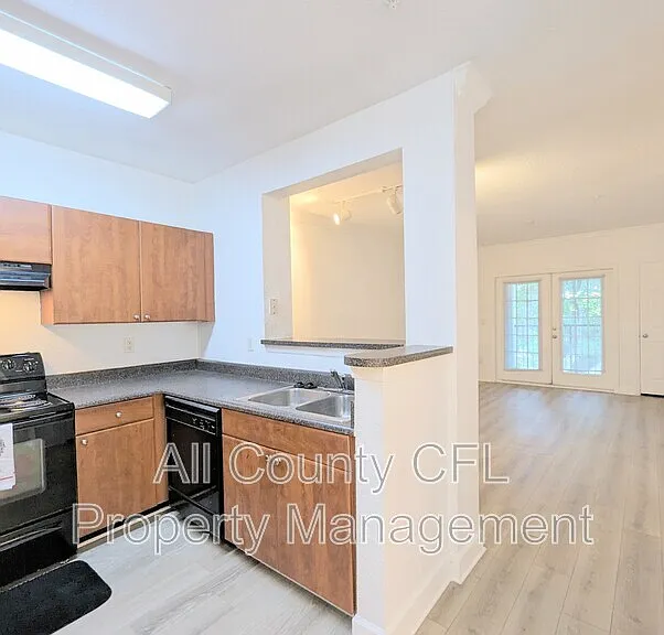 304 E South St #3027 — Photo 4