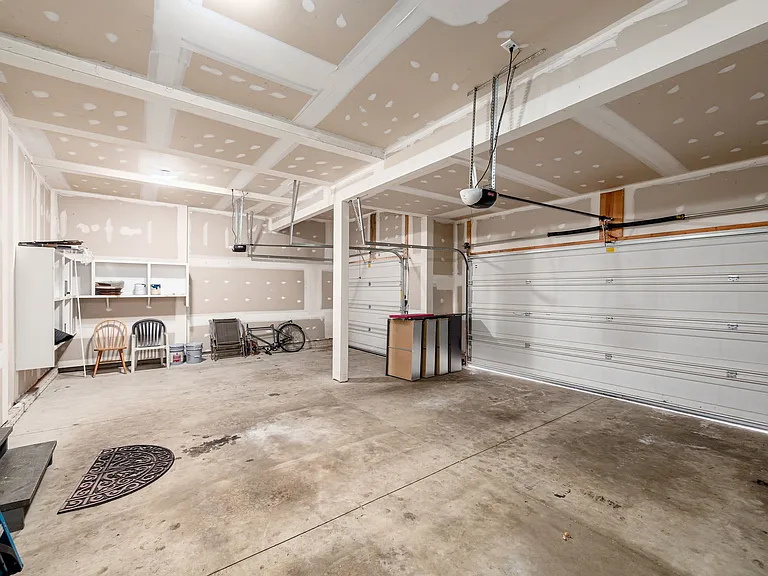 1104 Balmoral Dr #1 — Photo 57