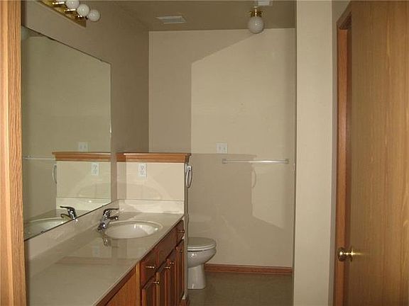 4th image of 1948 S Powahatan Ct